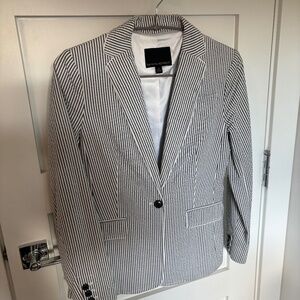 Banana Republic Gray Check Blazer – Size S